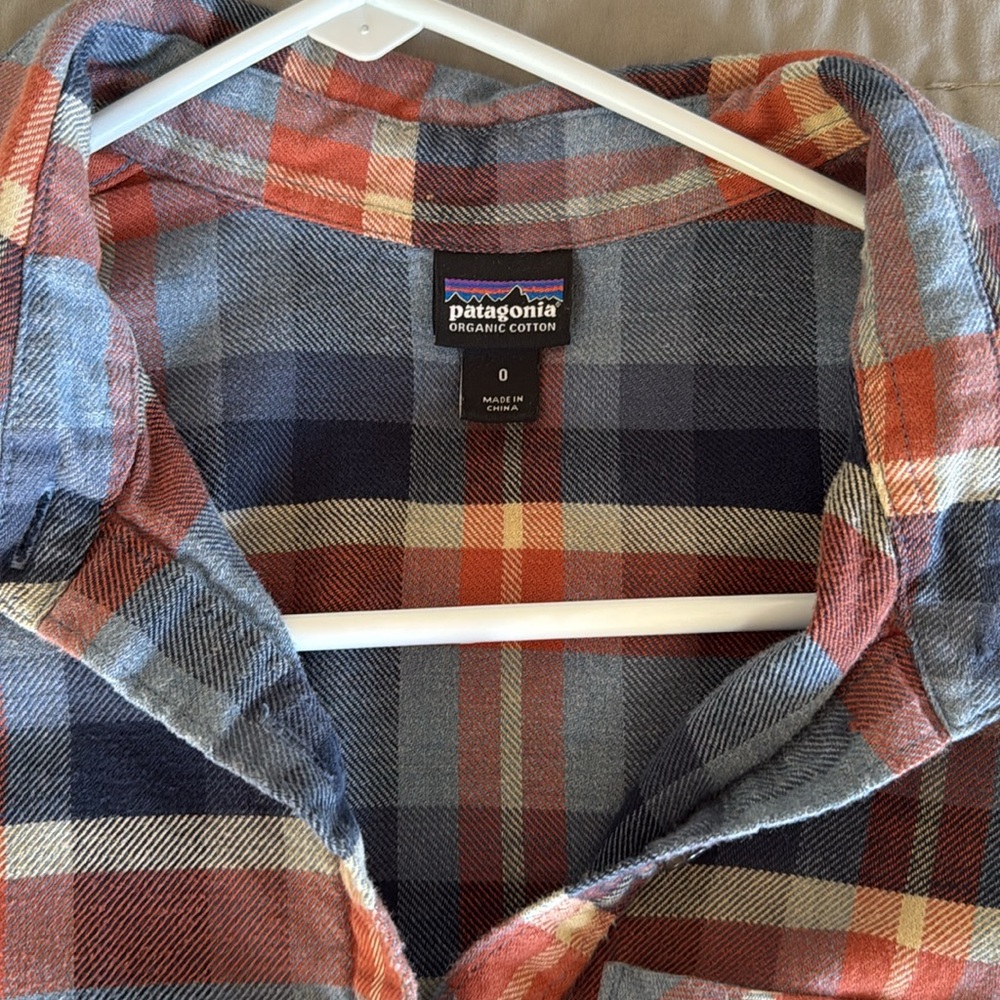 Patagonia Plaid Button-Up Shirt, size 0. - Picture 2 of 3